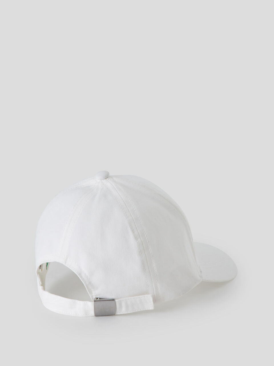 Cotton hat with brim image number 2