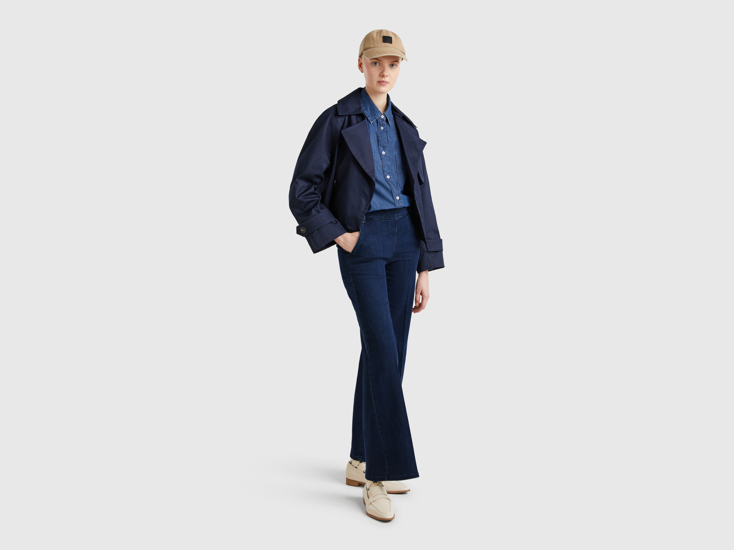 Women's Slim Fit Flare Jeans Fashion High Waisted Elastic