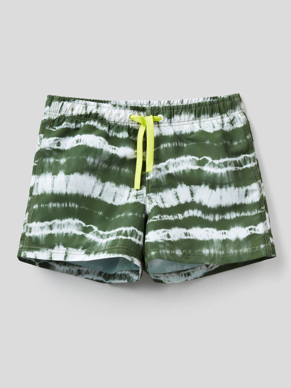 Swim trunks with pattern print image number 1
