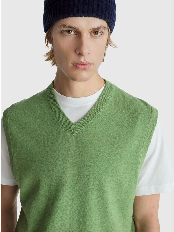 Light marl green vest in pure Merino wool Men