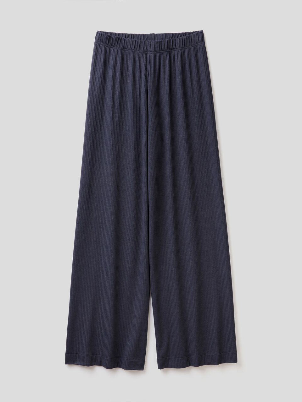 Long flowy trousers image number 1