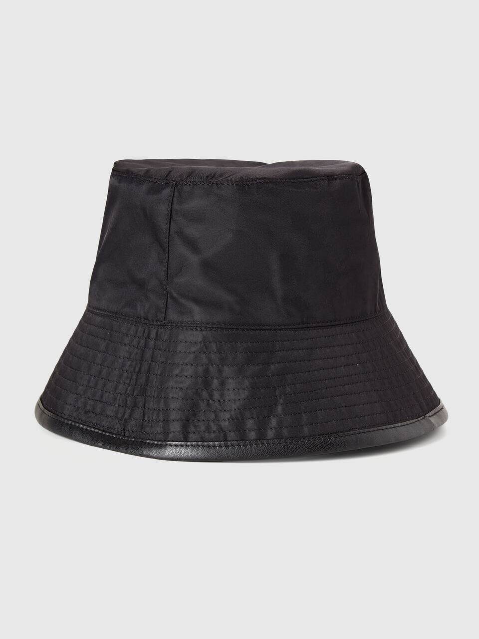 HAT Men image number 2