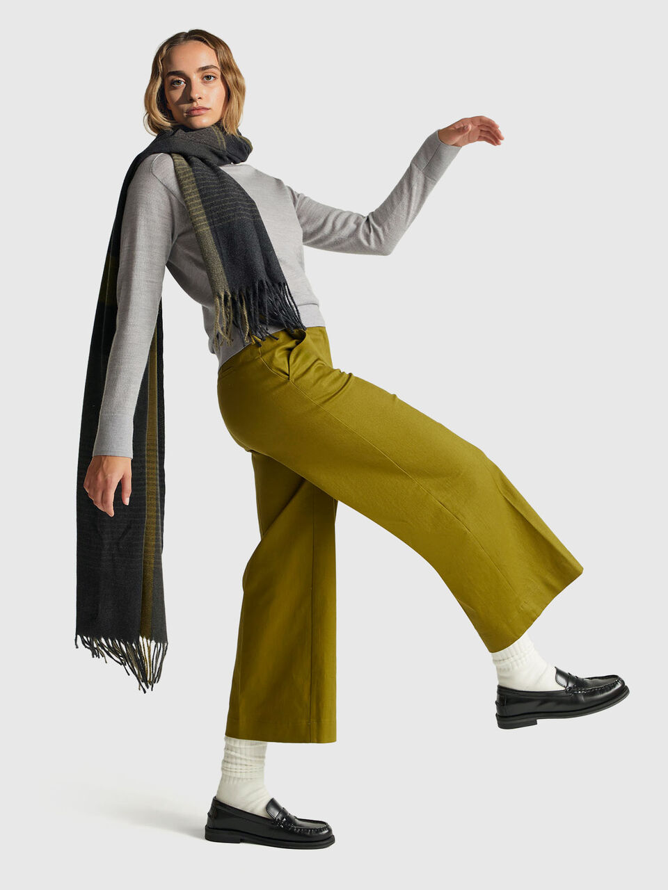 SCARF Women image number 2