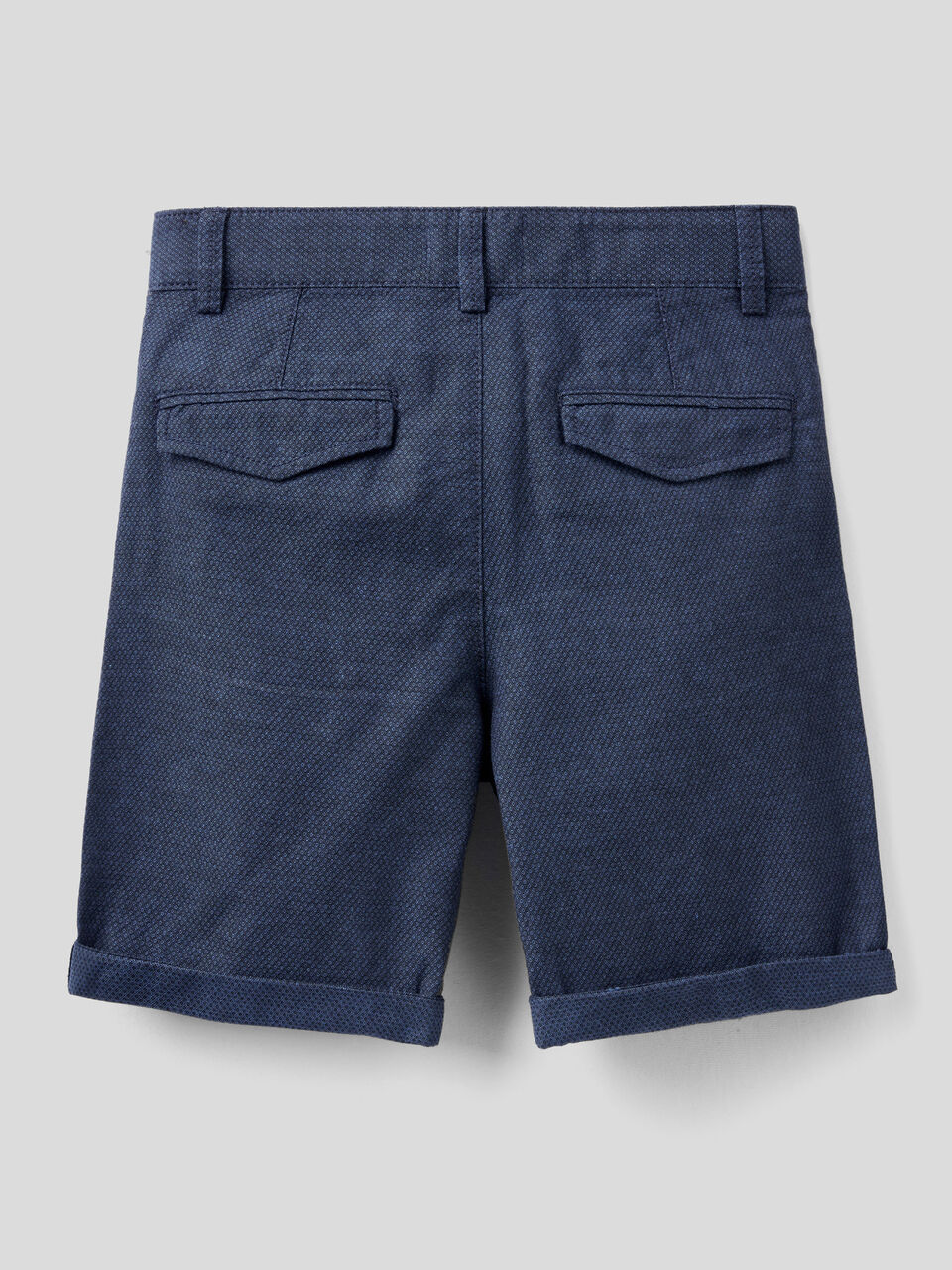 Slim fit bermudas in linen blend image number 2