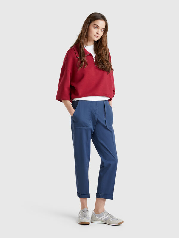 Trousers in stretch cotton with roll-up Women