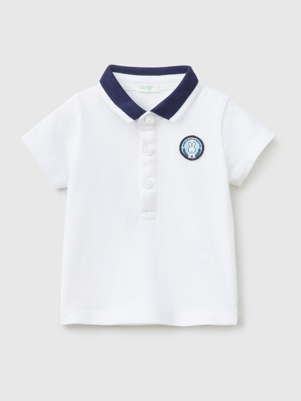 Short sleeve polo with patch