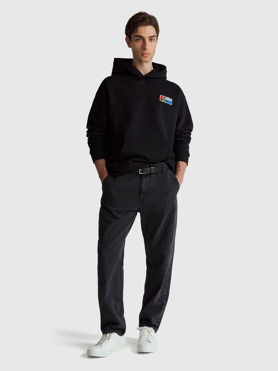 SWEATER W/HOOD image number null